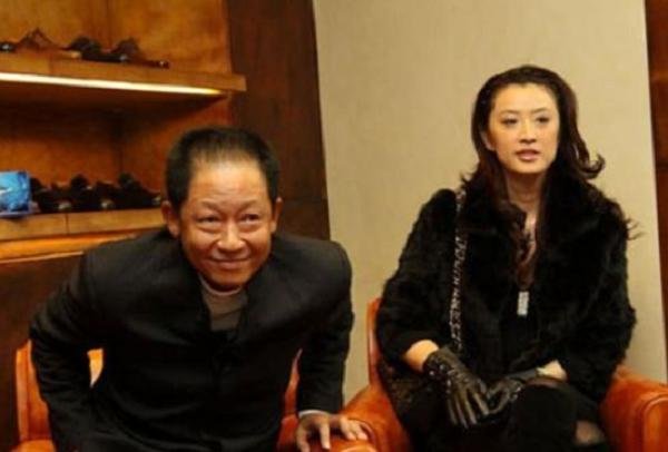 13年前，42岁王志文迎娶34岁女富豪，如今他们怎么样了？