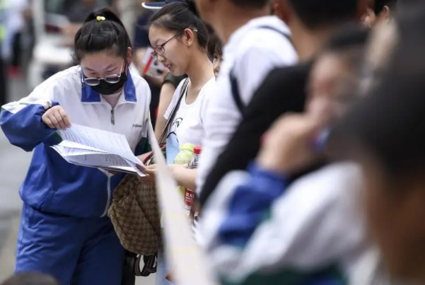 江苏省高考分数线2023年公布时间