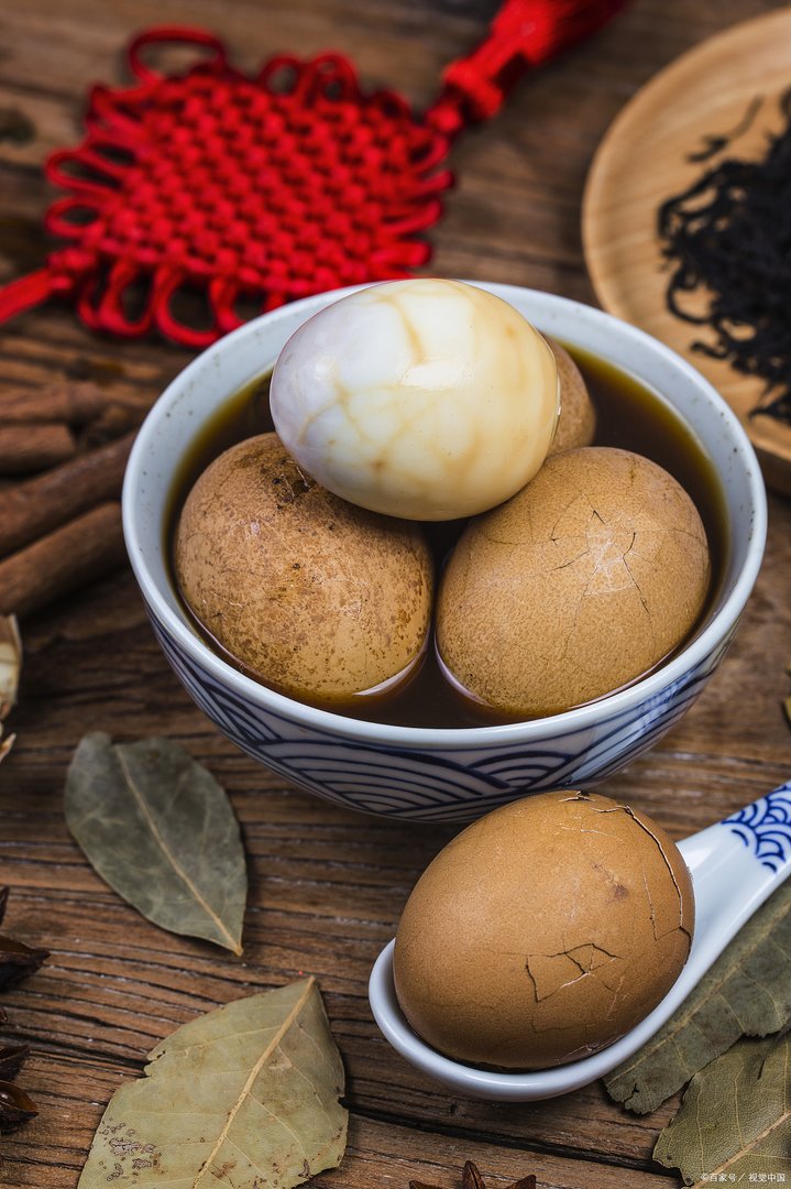 五香荷叶蛋操作简单又美味，五香荷叶蛋需要用到什么调料？