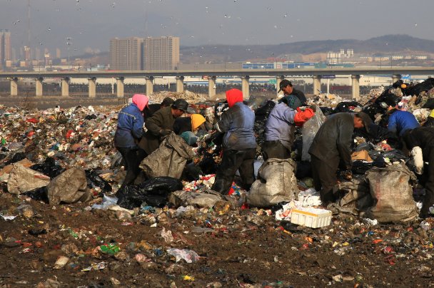 徐州69岁垃圾站女工从监控中消失已半年，目前有哪些线索？