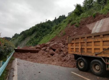 陕西延安一处山体垮塌致4人遇难，谁该为此事负责？