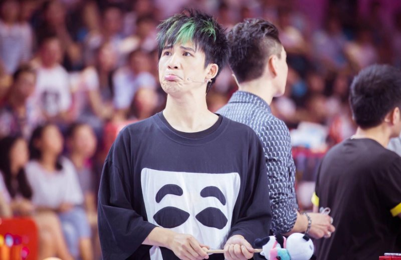 大张伟最想模仿的人是窦唯，你认为他模仿谁模仿得最像？