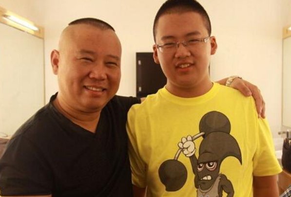 郭麒麟放风筝像遛狗，在他身上有什么喜剧人的特质？