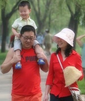 主持人张绍刚妻子图片