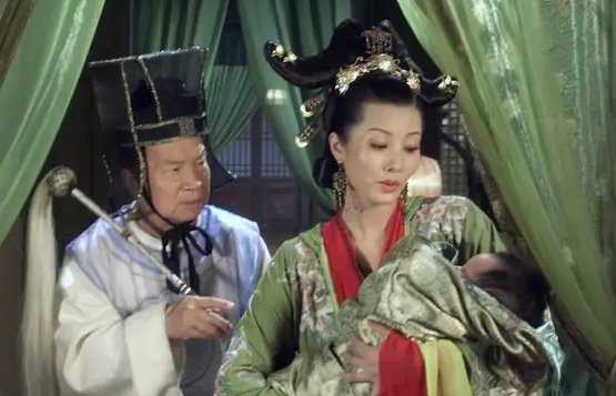 新包青天狸猫换太子第几集出现的？