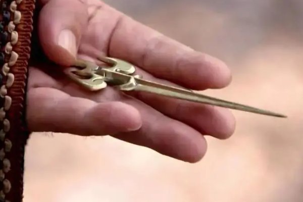 用常用的东西做暗器