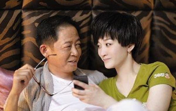 13年前，42岁王志文迎娶34岁女富豪，如今他们怎么样了？