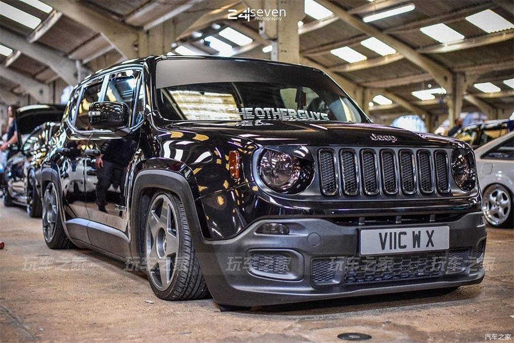 女车主也玩个性 JEEP自由侠改装Hella Flush风格