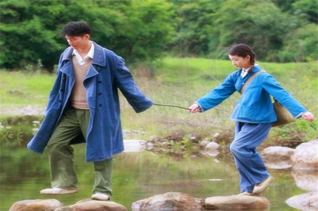 有没有哪个人让你觉得，你爱他/她是命中注定的？