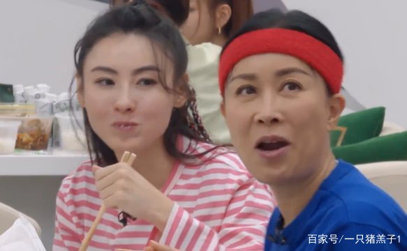 那英主动邀请张柏芝进组，两人惺惺相惜，亲密拥抱，对此你怎么看？