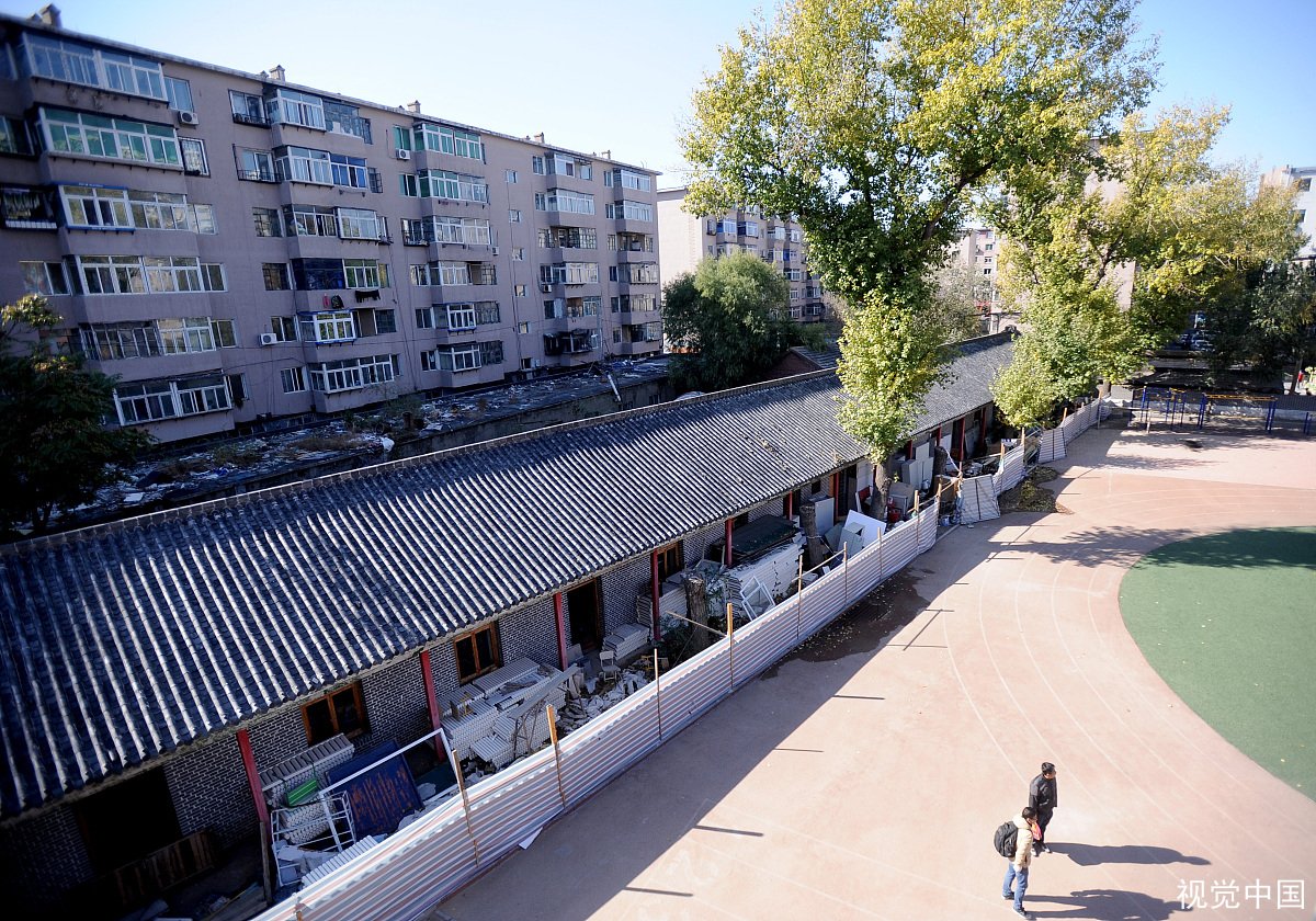 北京高校学生不许校外租房，你觉得大学生是实力不济还是有争议原因？