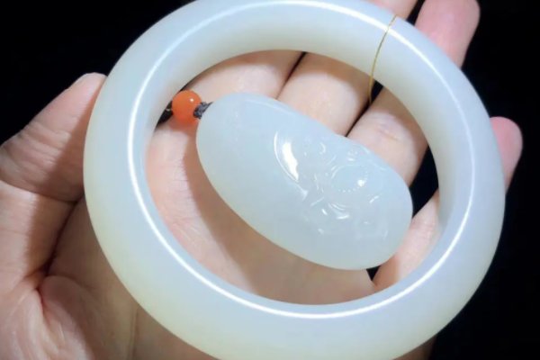 羊脂玉与和田玉区别