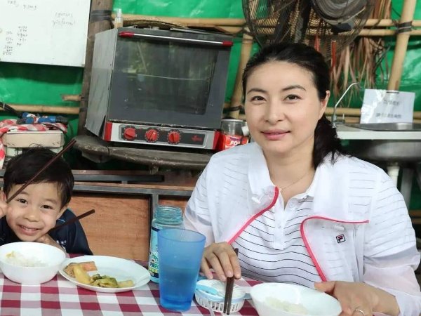 郭晶晶的家庭背景