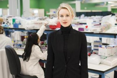 滴血验癌公司创始人将受审，她被指控了哪些罪名？