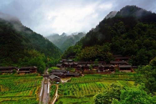 恩施是湖北省唯一的少数民族自治州，这个地方有哪些民间传说呢？