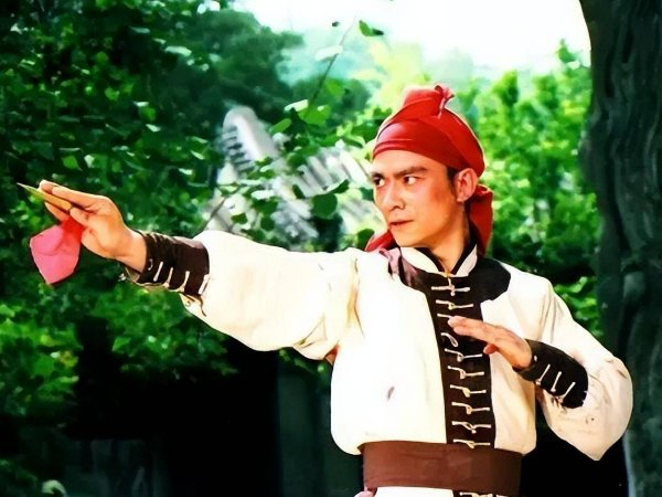 王群的个人简介