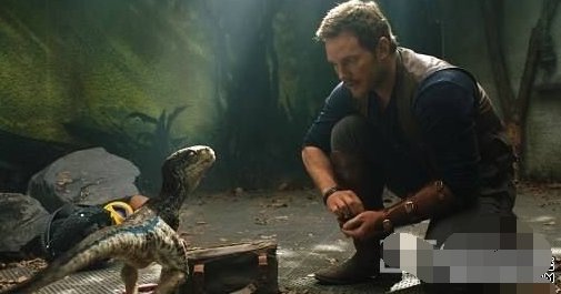 电影《侏罗纪世界2》什么时候上映