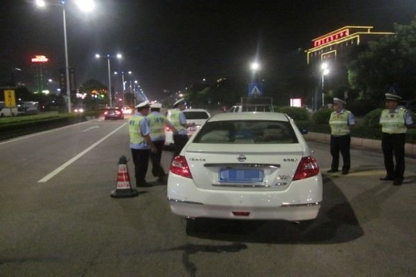 作为一个救死扶伤的机构，为何医院门口车祸无人救治呢？