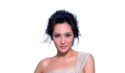 发福的孟广美也是敢穿，对此你怎么看?