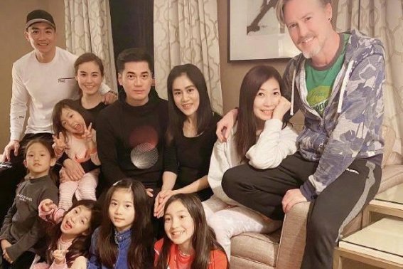 多年不见的朋友感慨的句子