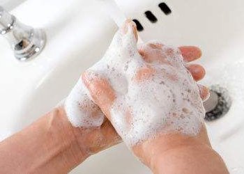 相宜本草去角质膏使用过程