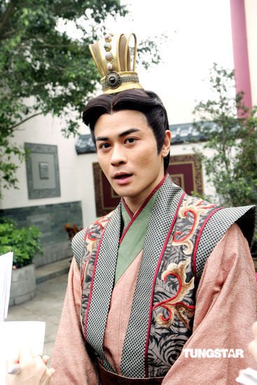 步步惊心中扮演老八的演员是谁？