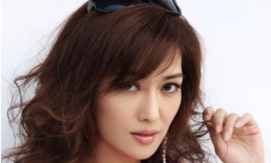 发福的孟广美也是敢穿，对此你怎么看?