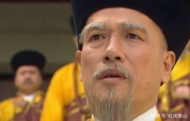 在《天龙八部》中，乔峰的父亲为何要逼死虚竹的父母？