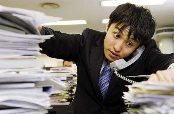 没有物质的感情真的像一盘散沙吗？