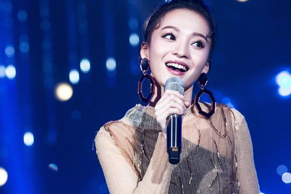 在上海的张韶涵和在吉林的张韶涵装扮大不同，南北方的冷有什么区别？