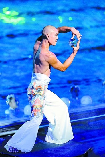 胡启志的人物简介