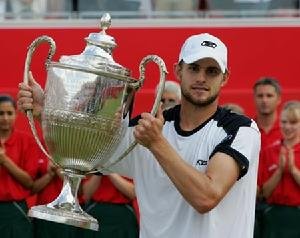 塞巴斯蒂安·格罗斯让的介绍