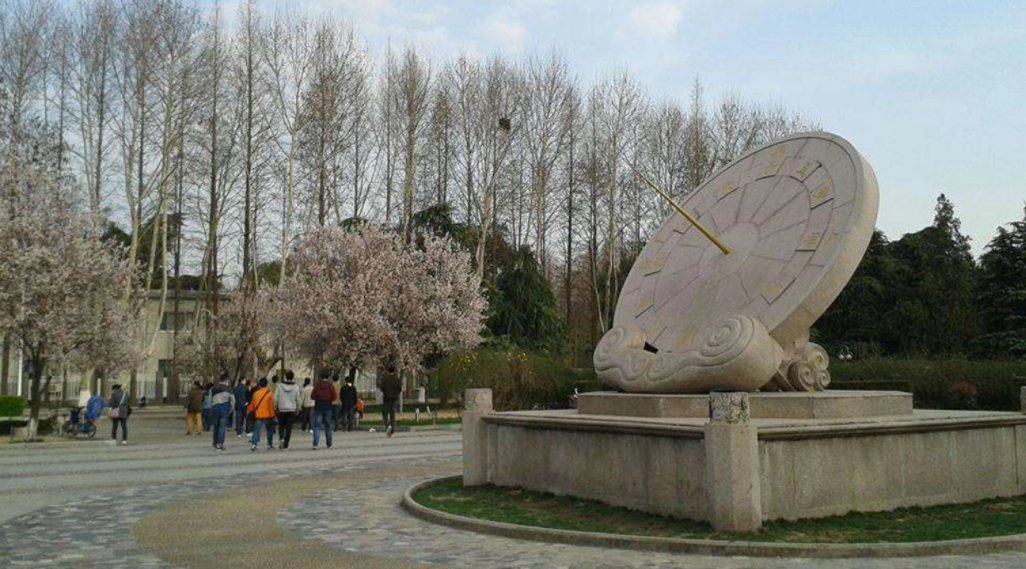 南理工的滕海宁老师怎么样呀？