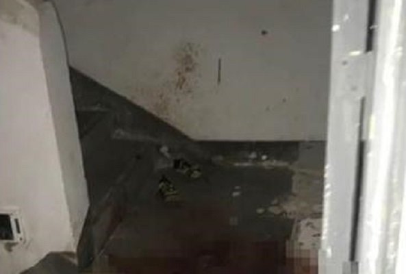 四川男子电梯内砍死8岁小孩，疯砍几十刀，到底啥仇啥怨？