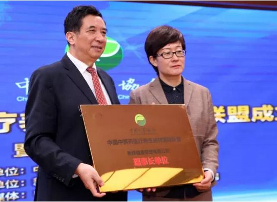 颁发、颁布有区别吗