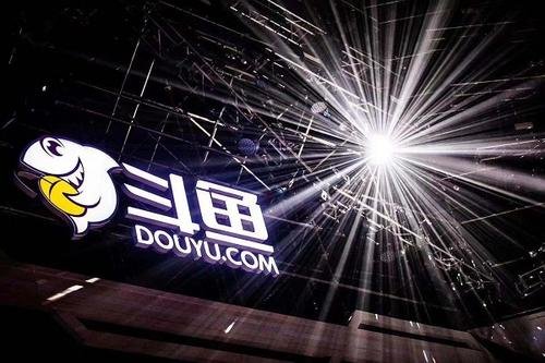 男子沉迷斗鱼直播“鱼丸预言”互动输掉140万，该平台是否涉嫌违法？