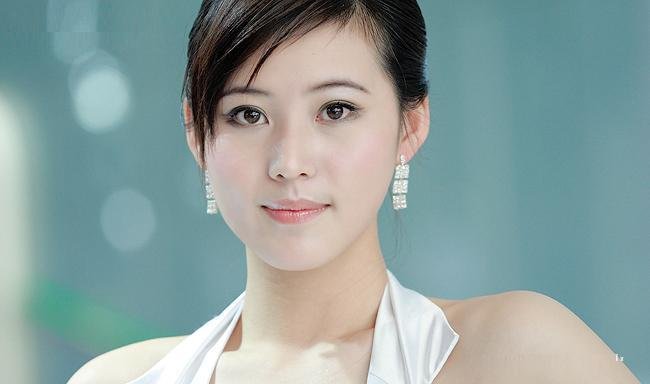 从普通女孩到银行家的编辑推荐