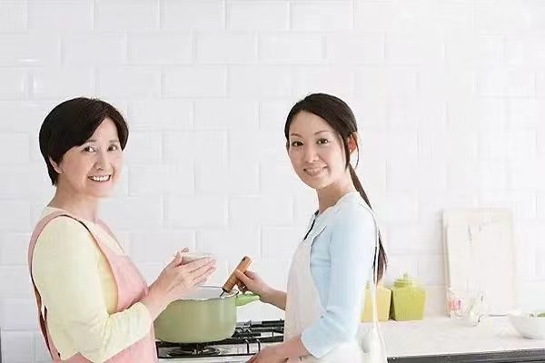 青岛一婆婆给儿媳寄布洛芬，怕被偷层层包裹，你羡慕这样的婆媳关系吗？