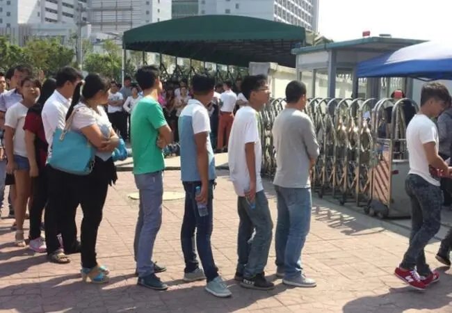 郑州富士康现状：薪资翻倍，留“老人”招新人，这种做法靠谱吗？