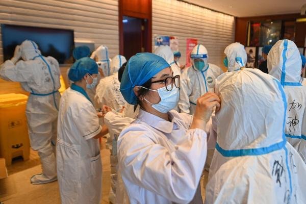 男子隔离转运中逃脱被行拘，男子为何做出如此极端之举？