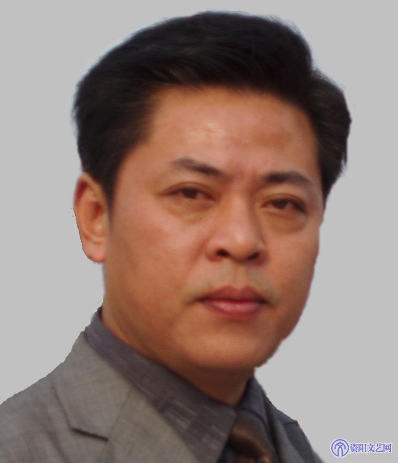 严堃的个人履历