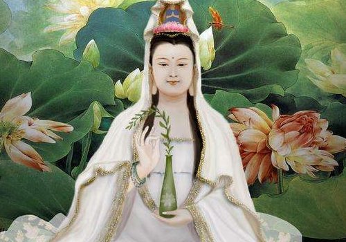 瓶中甘露常时洒, 手内杨柳不计秋。 千处祈求千处应, 苦海常作渡人舟是什么意思是什么