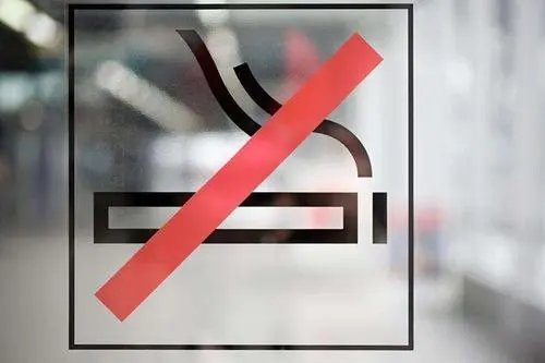 网友建议烟盒印警示图片，官方对此有何回应？