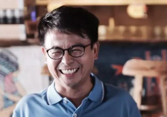 《新逃学威龙》定档，这部影片是由哪些演员领衔主演的？