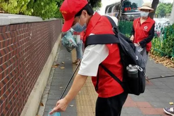 身体力行的意思解释