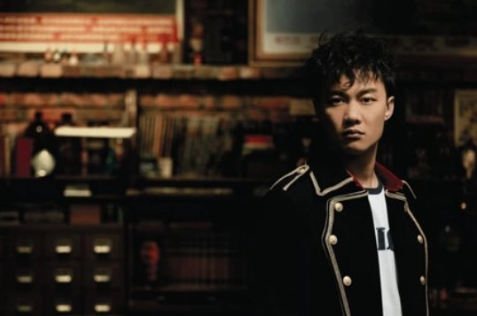 《富士山下》的歌词？