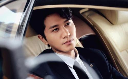 《阳光之下》:有些感情，真的是谁先动心谁卑微，这次是谁先动心了？