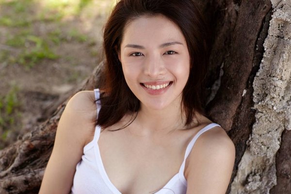 钟楚曦是不是对人特别傲慢?