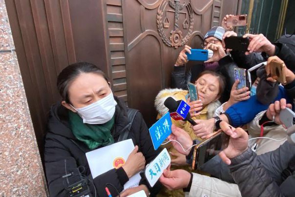 审判长当庭谴责刘鑫不感恩，如何站在法律角度看待她的行为？