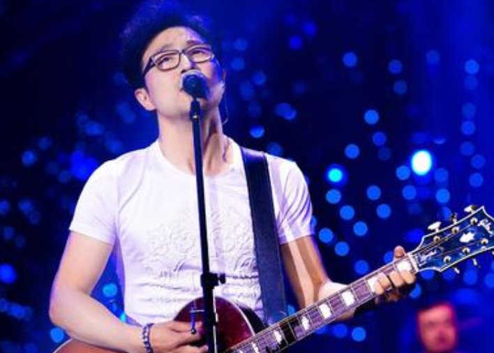 汪峰发歌必有大瓜，你如何看待汪峰效应？